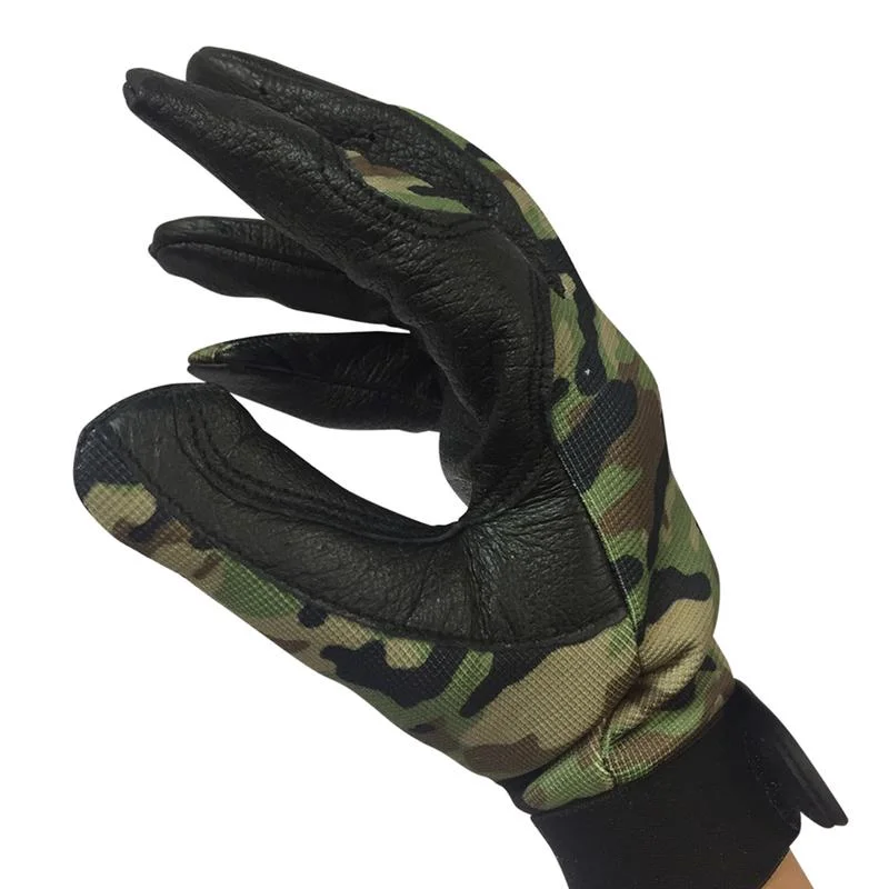 glove with unique feel-  Centurion Camouflage Spandex Unisex Medium-Duty Gardening Gloves Medium/Large