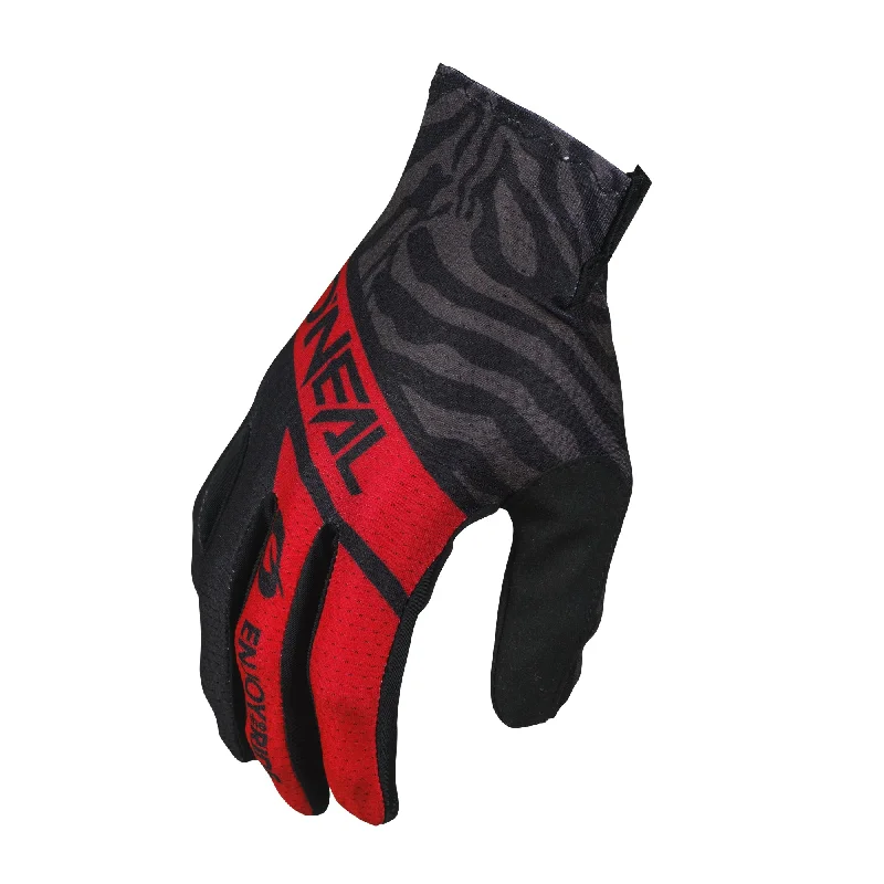 glove with soft lining-  Matrix Shocker Glove Black/Red