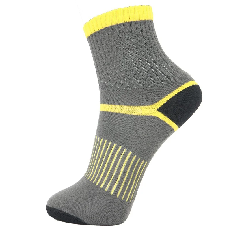 sock with sharp touch-  LIN Bamboo Fiber Thick Outdoor Sports Socks